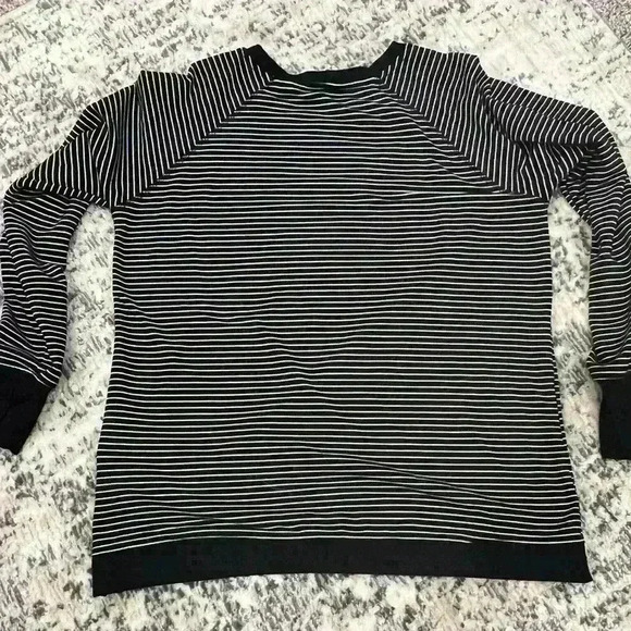 ✨Danskin athleisure long sleeve shirt size large - Picture 2 of 7